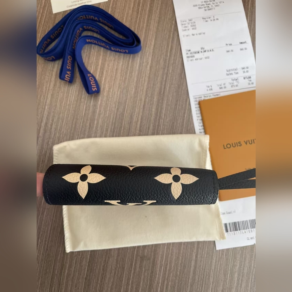 Louis Vuitton Victorine Wallet - Picture 10 of 16